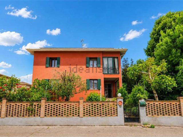 Case e ville in vendita di 245 m²