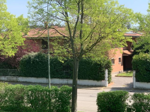 Case e ville in vendita di 245 m² in Via Giuseppe Massarenti, 24