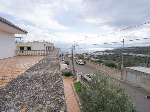 Case e ville in vendita di 245 m² in Via della Repubblica