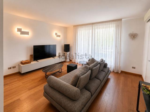 Case e ville in vendita di 245 m² in Via delle Trecciaiole, 1