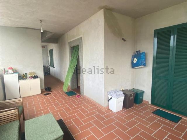 Case e ville in vendita di 245 m² in Via Montagnano