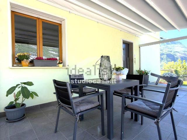 Case e ville in vendita di 245 m² in Strada Bellavista