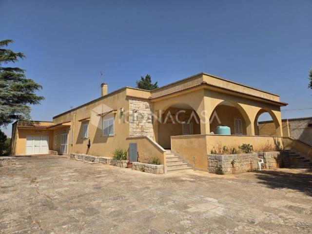 Case e ville in vendita di 245 m² in Strada Padula Cappa