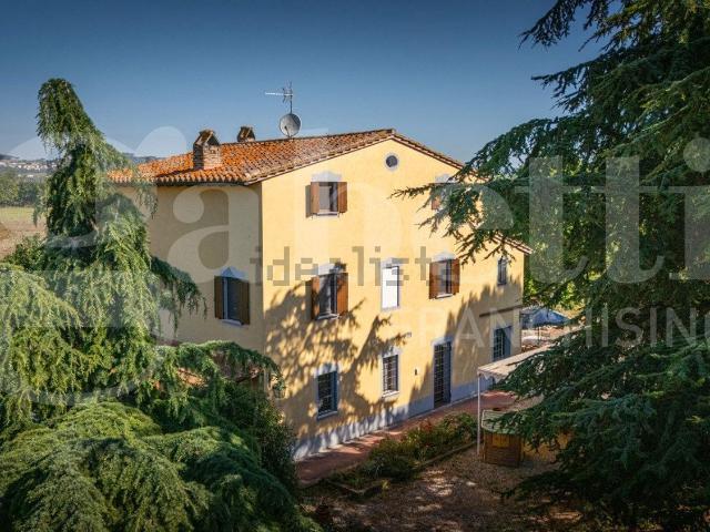 Case e ville in vendita di 246 m² in Via del Metullo