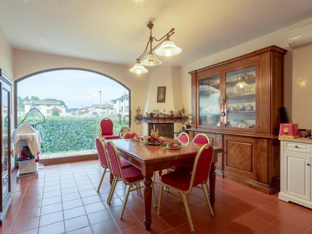 Case e ville in vendita di 246 m² in Via Filippo Brunelleschi
