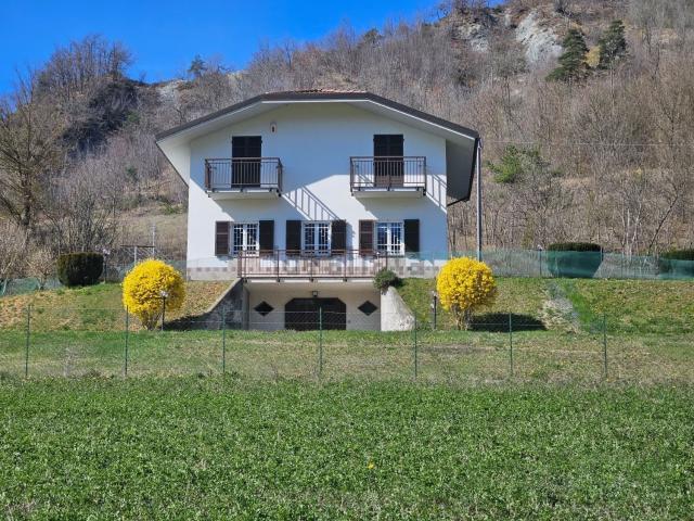 Case e ville in vendita di 247 m²