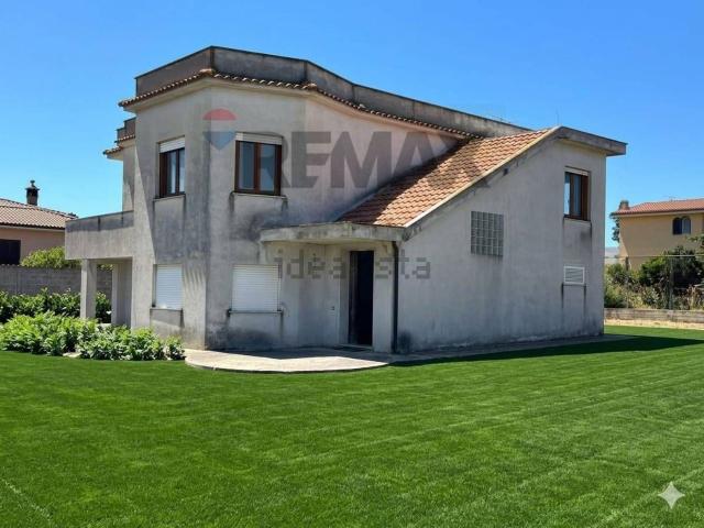 Case e ville in vendita di 247 m² in Via Batteria Siacci, 62