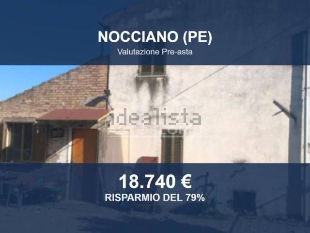 Case e ville in vendita di 247 m² in Contrada Fonteschiavo, 126