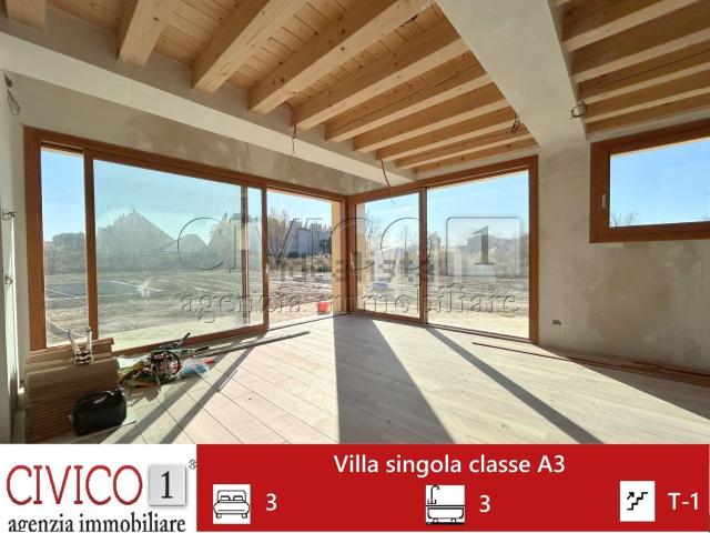 Case e ville in vendita di 2500 m² in Via Malamocco, 76