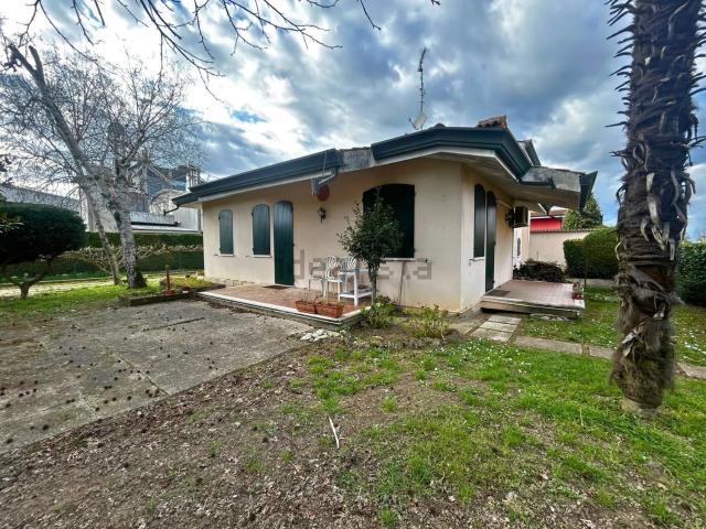 Case e ville in vendita di 250 m²