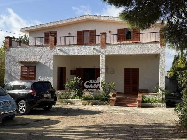 Case e ville in vendita di 250 m²