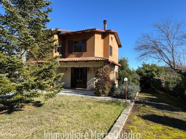 Case e ville in vendita di 250 m²