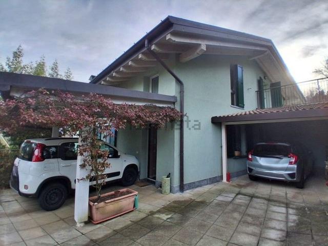 Case e ville in vendita di 250 m²