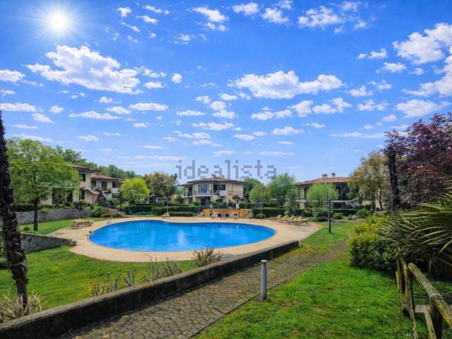 Case e ville in vendita di 250 m²