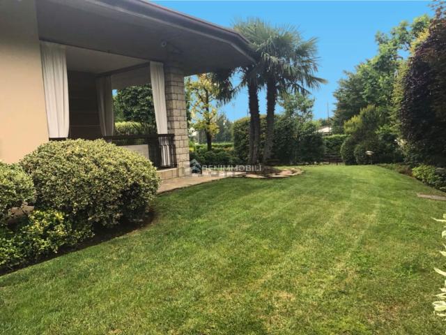 Case e ville in vendita di 250 m²