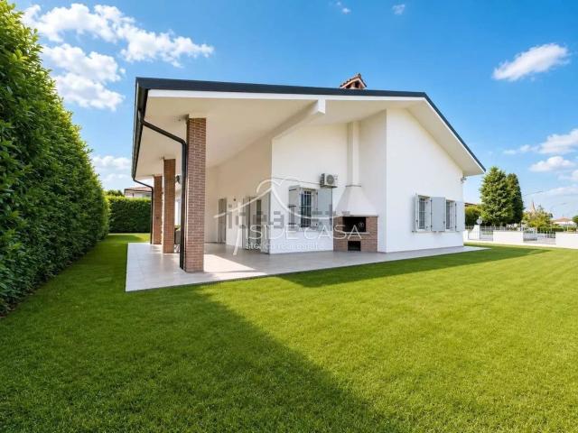 Case e ville in vendita di 250 m²