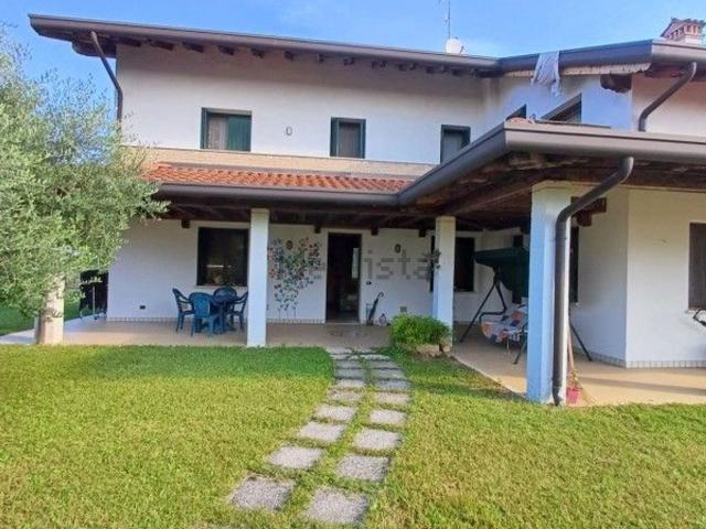 Case e ville in vendita di 250 m²