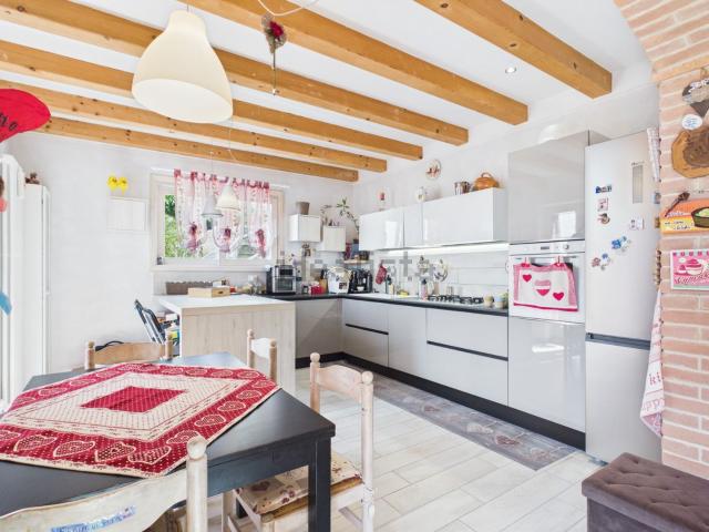 Case e ville in vendita di 250 m²