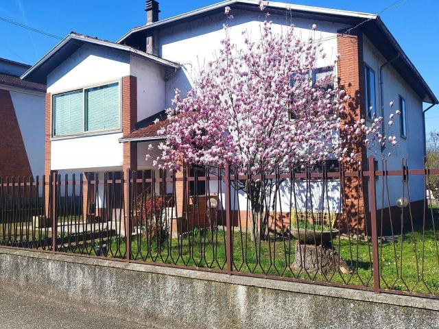 Case e ville in vendita di 250 m²