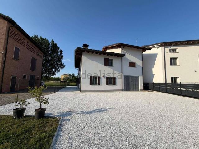 Case e ville in vendita di 250 m²