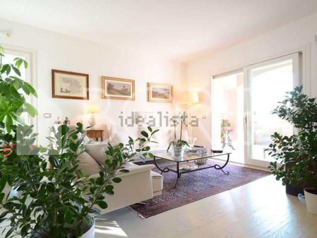 Case e ville in vendita di 250 m²