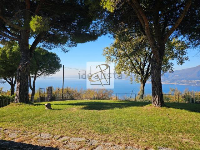 Case e ville in vendita di 250 m² in Via Ca&apos  dei Danni