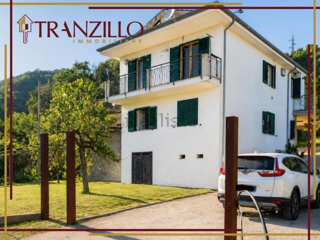 Case e ville in vendita di 250 m² in Via Casa Vicinanza di Giovi San Nicola