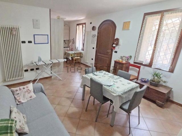 Case e ville in vendita di 250 m² in Via Claudia, 140
