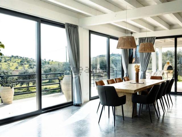 Case e ville in vendita di 250 m² in Via dei Genovesi