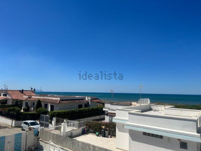 Case e ville in vendita di 250 m² in Via delle Agavi