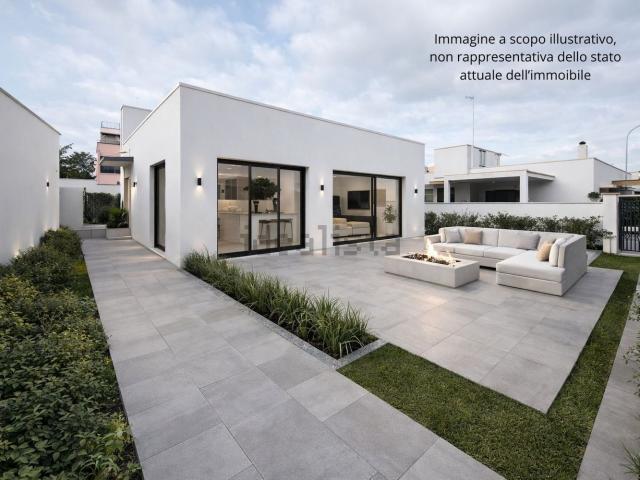 Case e ville in vendita di 250 m² in Via di Leuca, 1