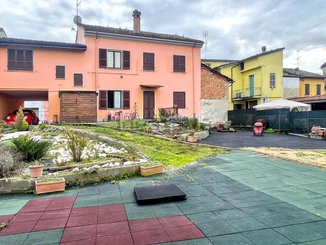 Case e ville in vendita di 250 m² in Via Fondoni