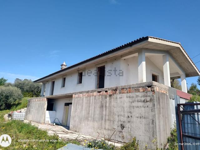 Case e ville in vendita di 250 m² in Via Fontana Palombo