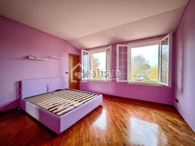 Case e ville in vendita di 250 m² in Via Formellino, 62