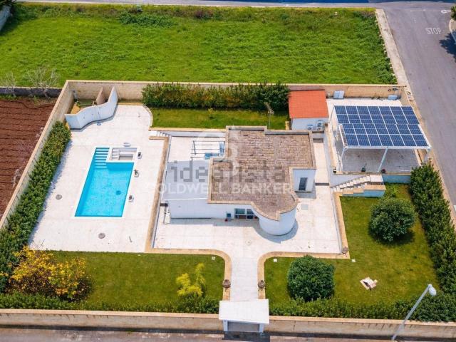 Case e ville in vendita di 250 m² in Via Fratelli Cervi