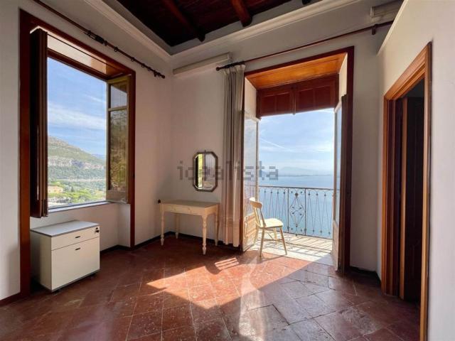 Case e ville in vendita di 250 m² in Via I Turino, 58