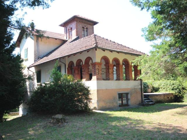 Case e ville in vendita di 250 m² in Via Nazionale