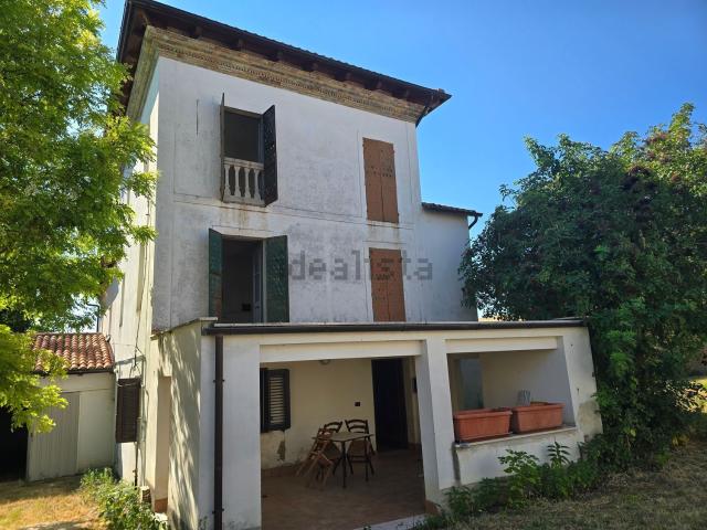Case e ville in vendita di 250 m² in Via San Antonio, 37