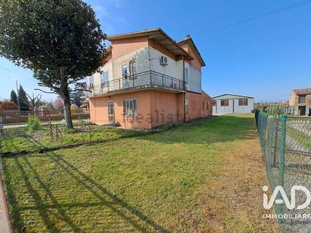 Case e ville in vendita di 250 m² in Via San Gaetano