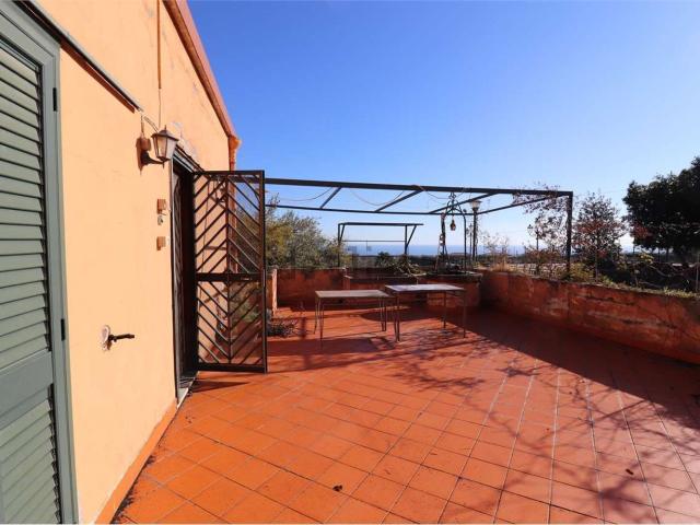 Case e ville in vendita di 250 m² in Via Provinciale, 167