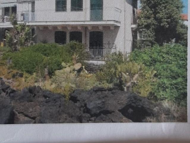Case e ville in vendita di 250 m² in Via Ribera