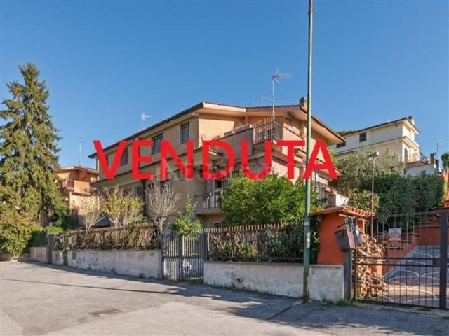 Case e ville in vendita di 250 m² in Viale Gran Bretagna