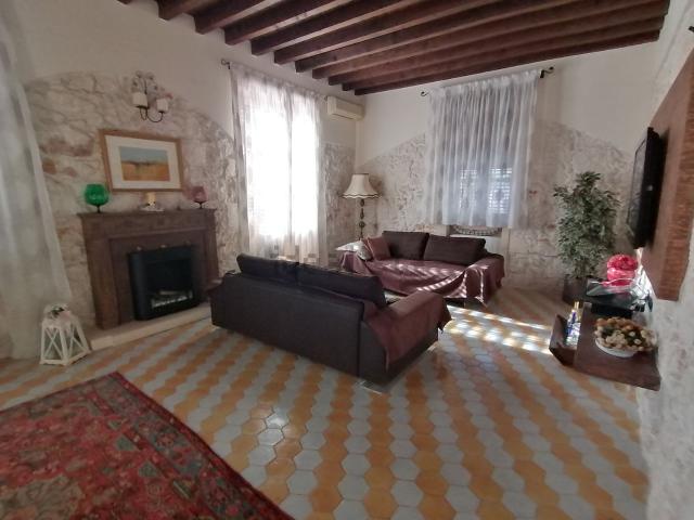 Case e ville in vendita di 250 m² in Viale Scala Greca