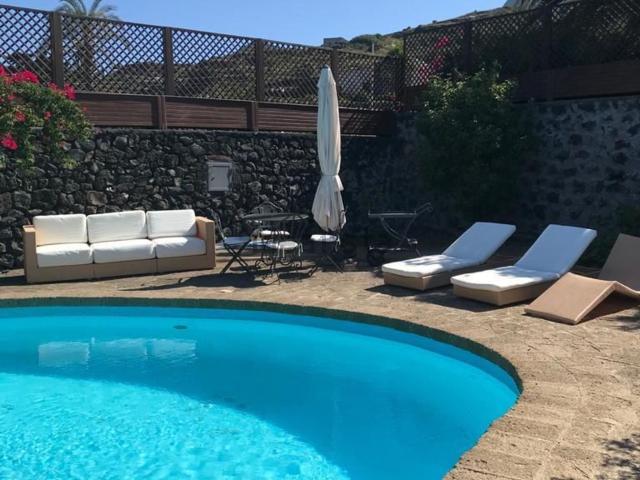 Case e ville in vendita di 250 m² in Vicolo Gadir