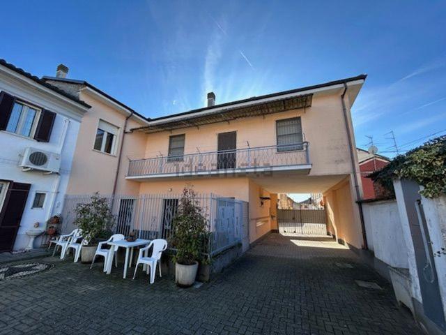 Case e ville in vendita di 250 m² in Contrada Lunga, 50