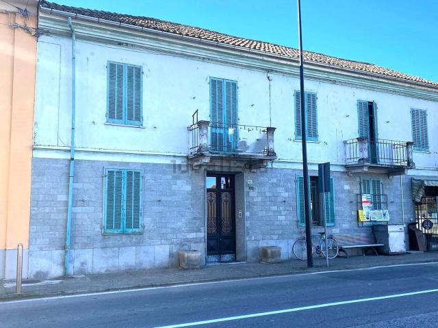 Case e ville in vendita di 250 m² in Corso Acqui