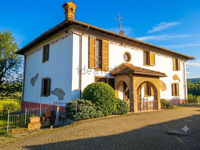 Case e ville in vendita di 250 m² in Corso Silvio Pilotti
