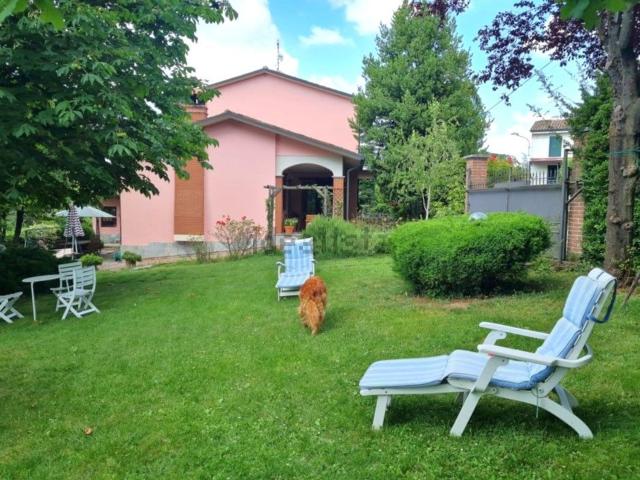 Case e ville in vendita di 250 m² in Frazione Casa Rovati, 3