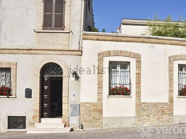Case e ville in vendita di 250 m² in Largo Chiesa