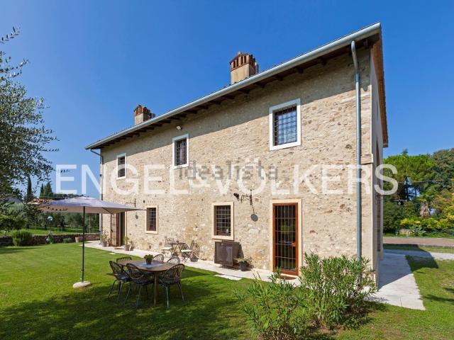 Case e ville in vendita di 250 m² in Località Cadalora